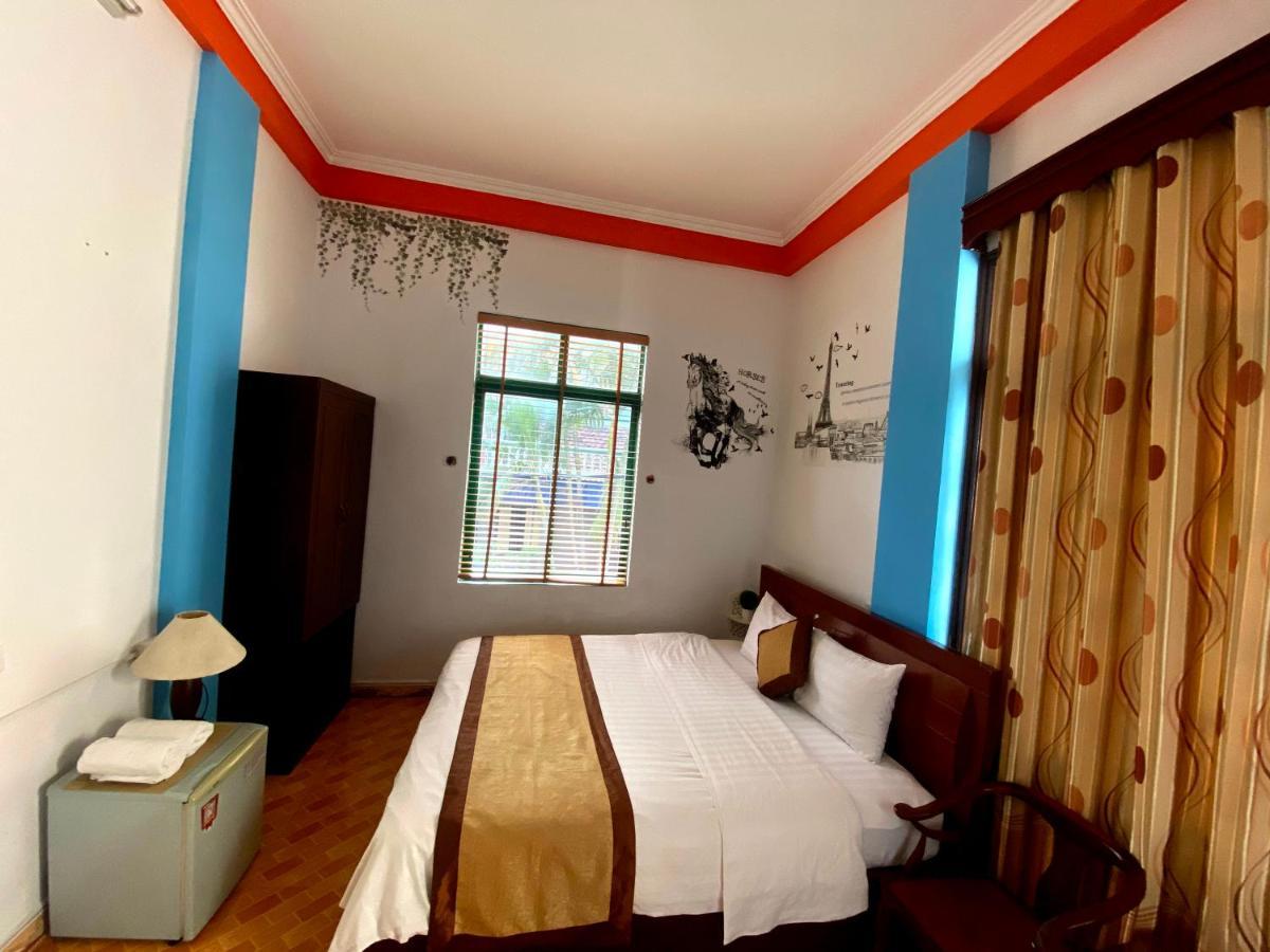 Alex Ha Long Hotel Екстер'єр фото