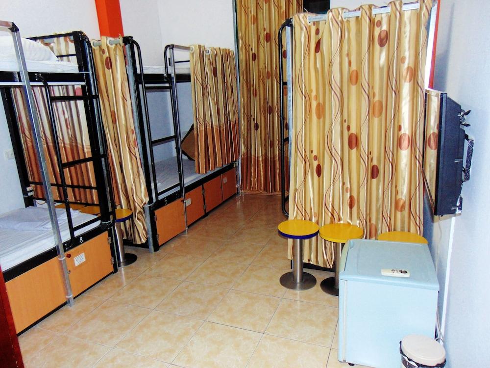 Alex Ha Long Hotel Екстер'єр фото