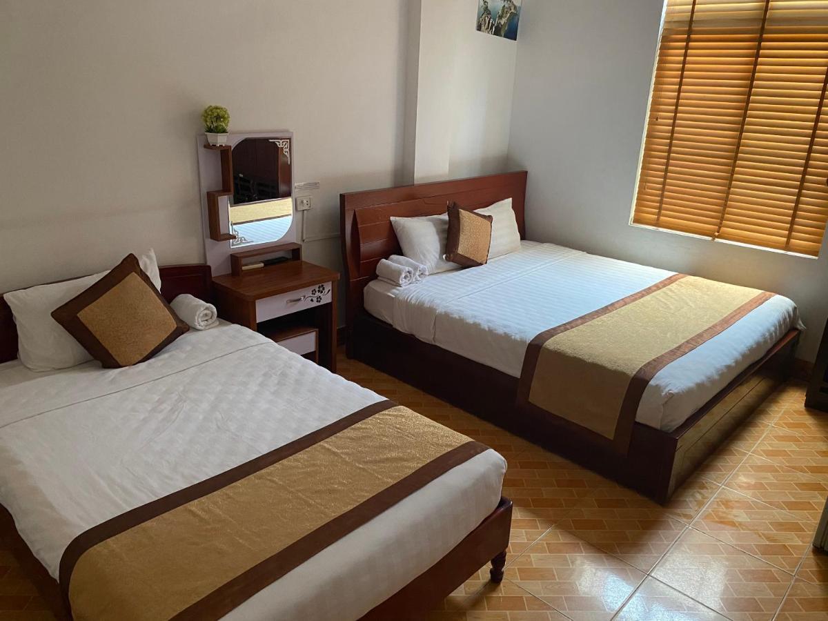 Alex Ha Long Hotel Екстер'єр фото