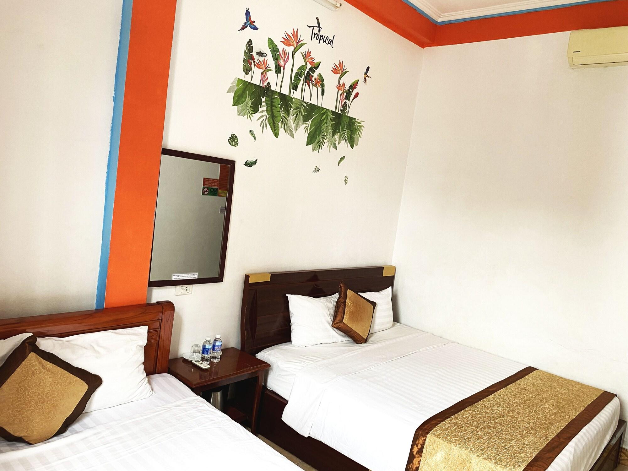 Alex Ha Long Hotel Екстер'єр фото