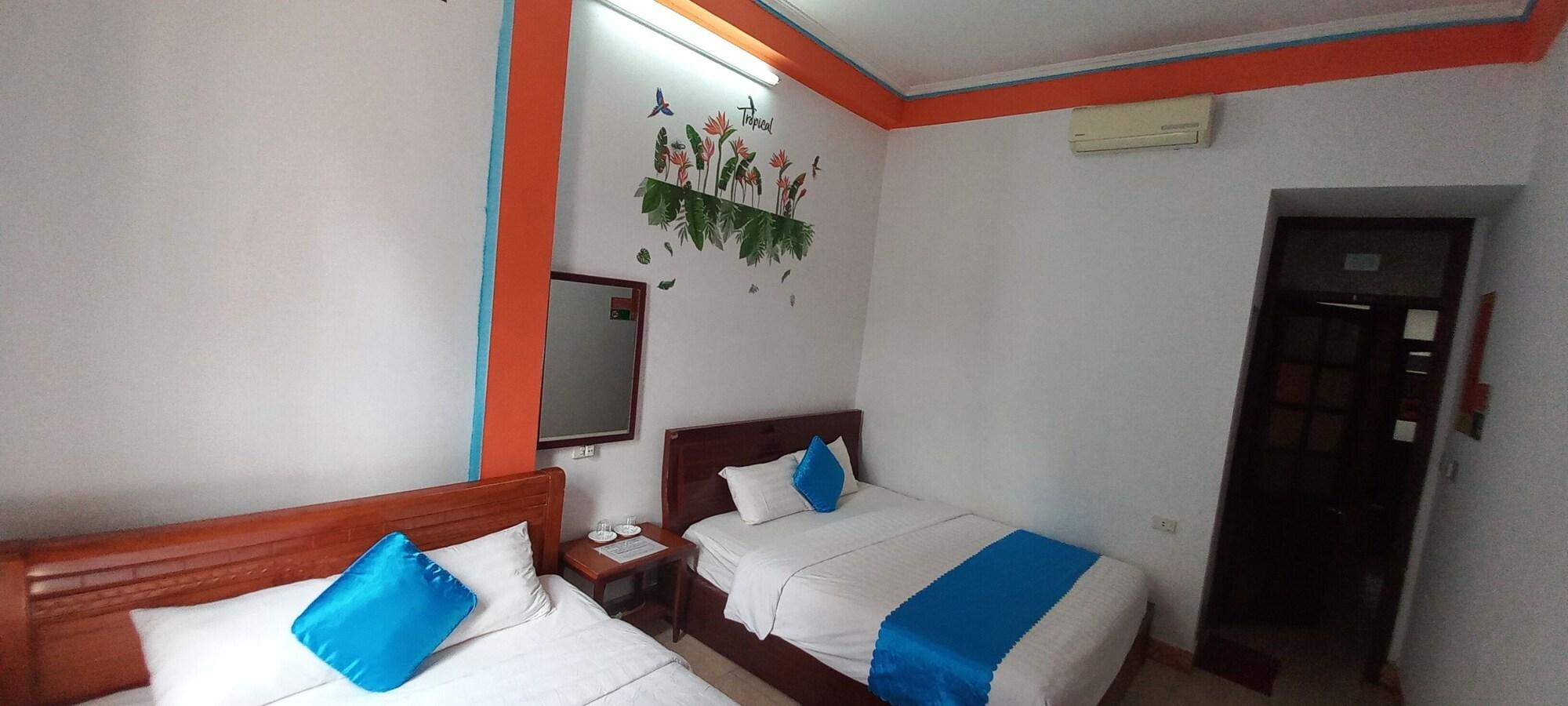 Alex Ha Long Hotel Екстер'єр фото