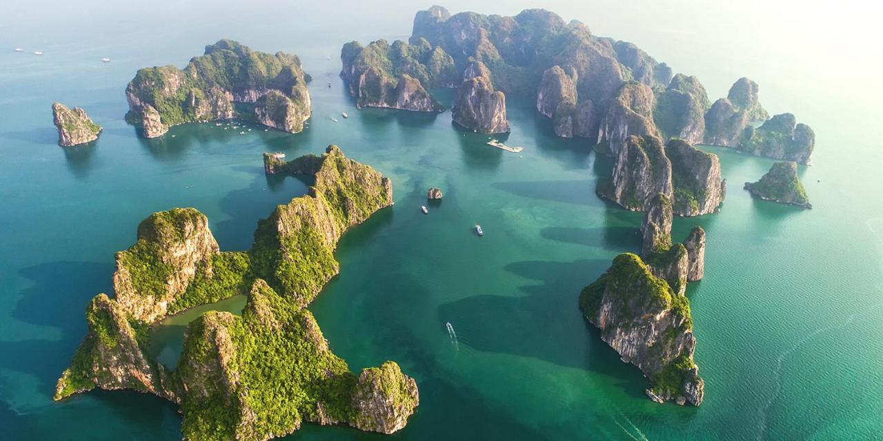 Alex Ha Long Hotel Екстер'єр фото
